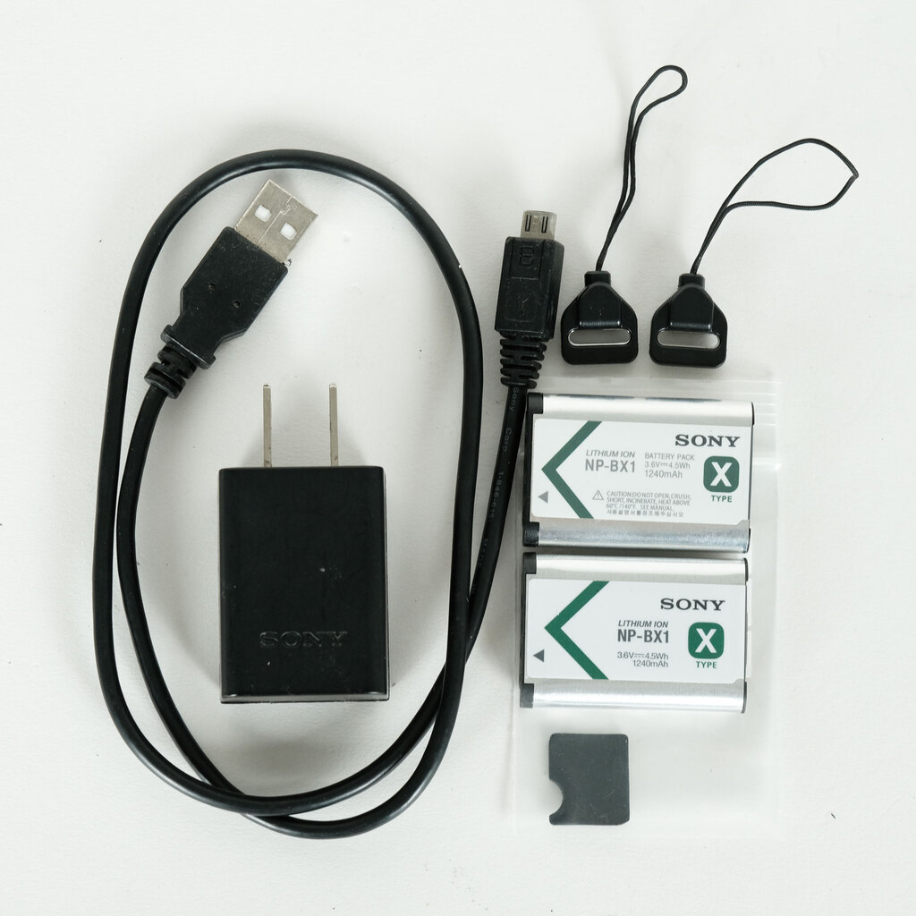 SONY Cyber-shot DSC-RX100M6