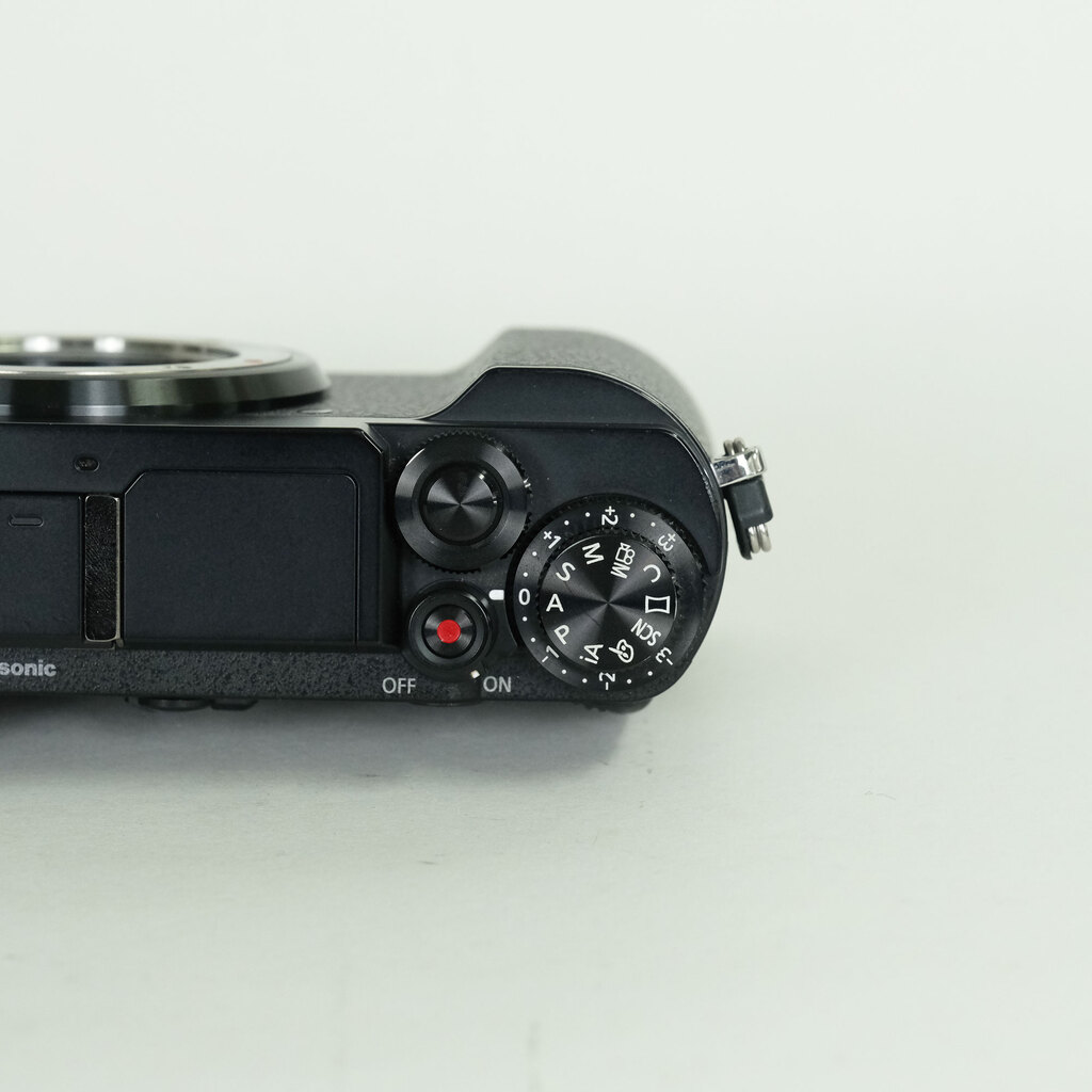Panasonic LUMIX DC-GX7MK3 ブラック