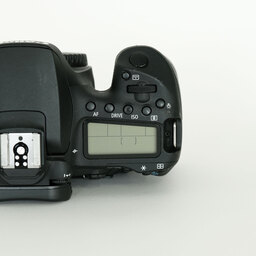 Canon EOS 90D