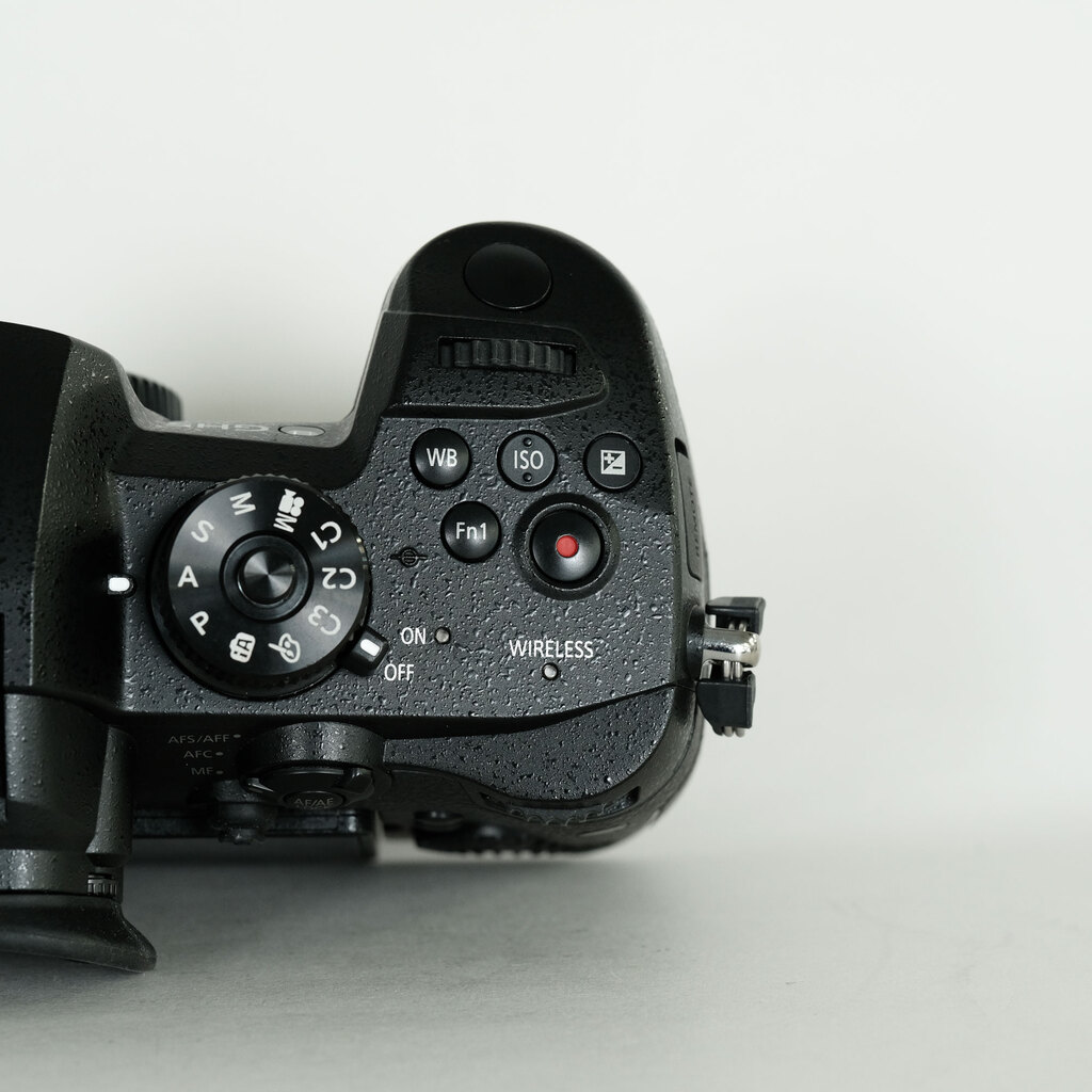 Panasonic LUMIX DC-GH5