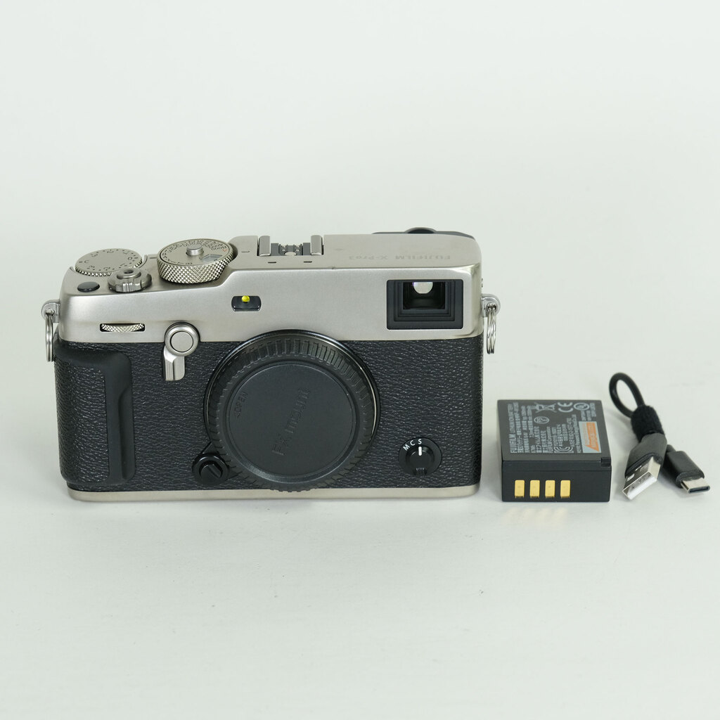 FUJIFILM X-Pro3 FUJIFILM X-Pro3