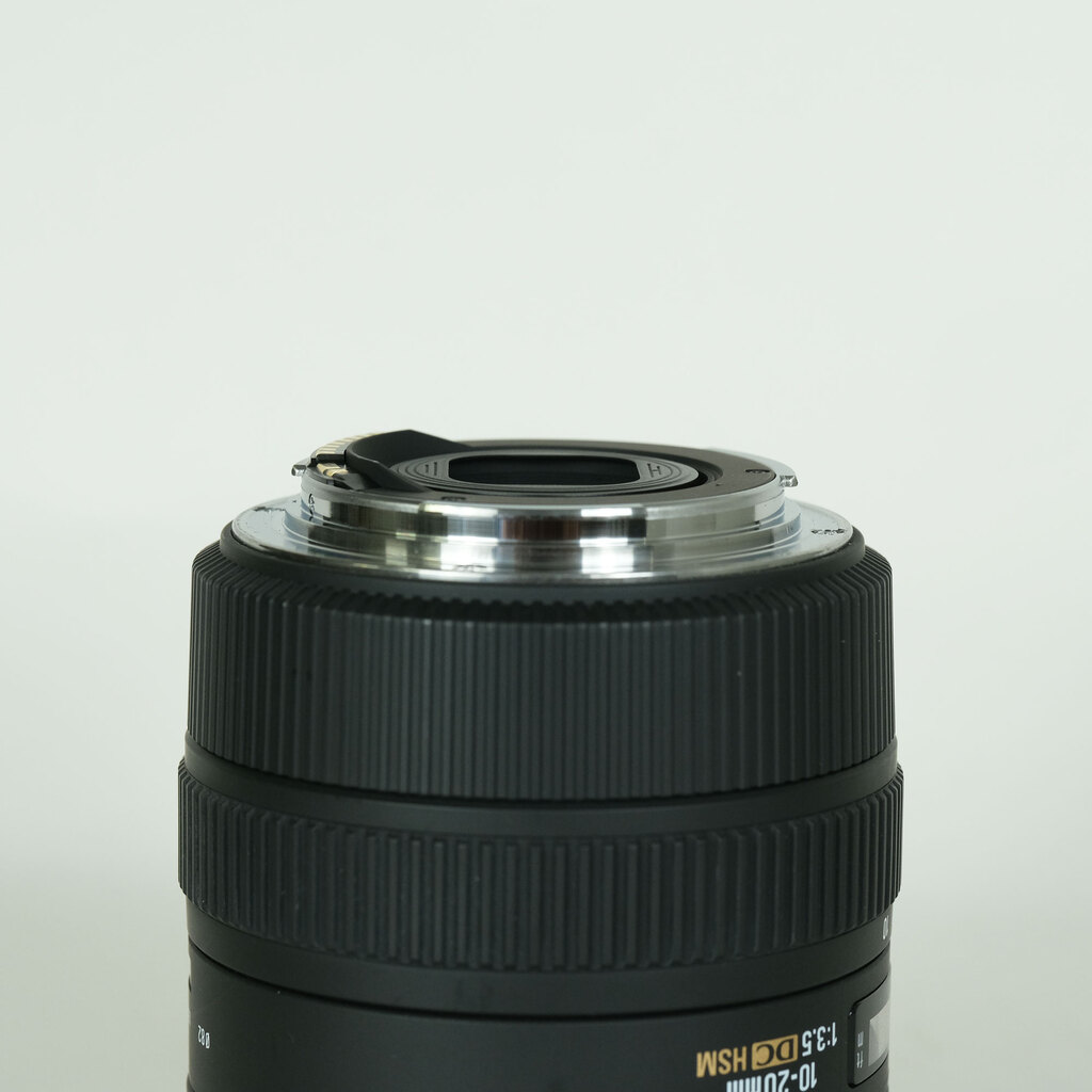 SIGMA 10-20mm F3.5 EX DC HSM (キヤノンEF用)