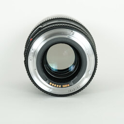 Canon EF100mm F2.8Lマクロ IS USM