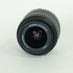 Nikon AF-P DX NIKKOR 18-55mm F3.5-5.6G VR