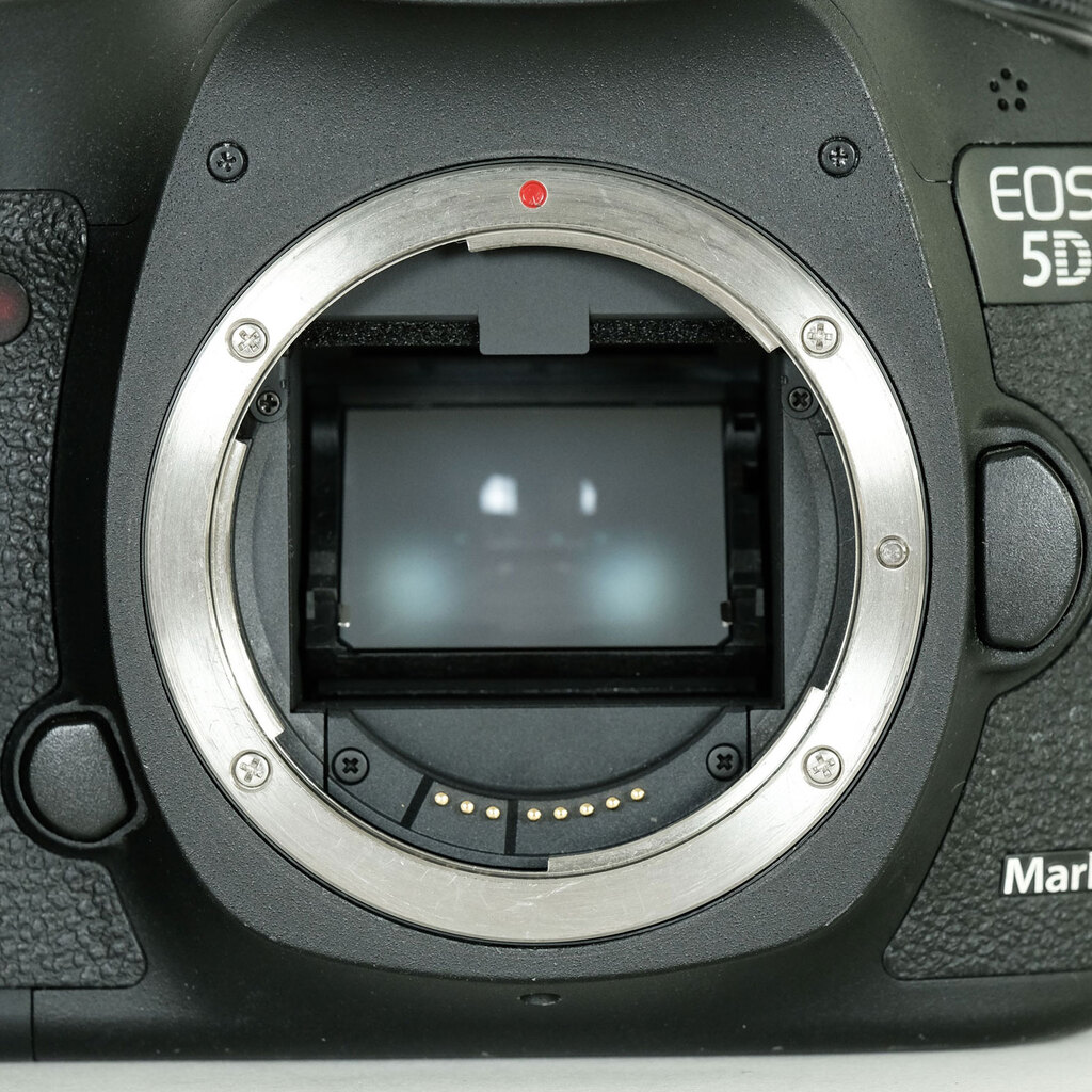 Canon EOS 5D Mark III Canon EOS 5D Mark III