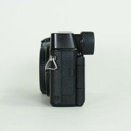 Panasonic LUMIX DMC-GX8 ボディ ブラック