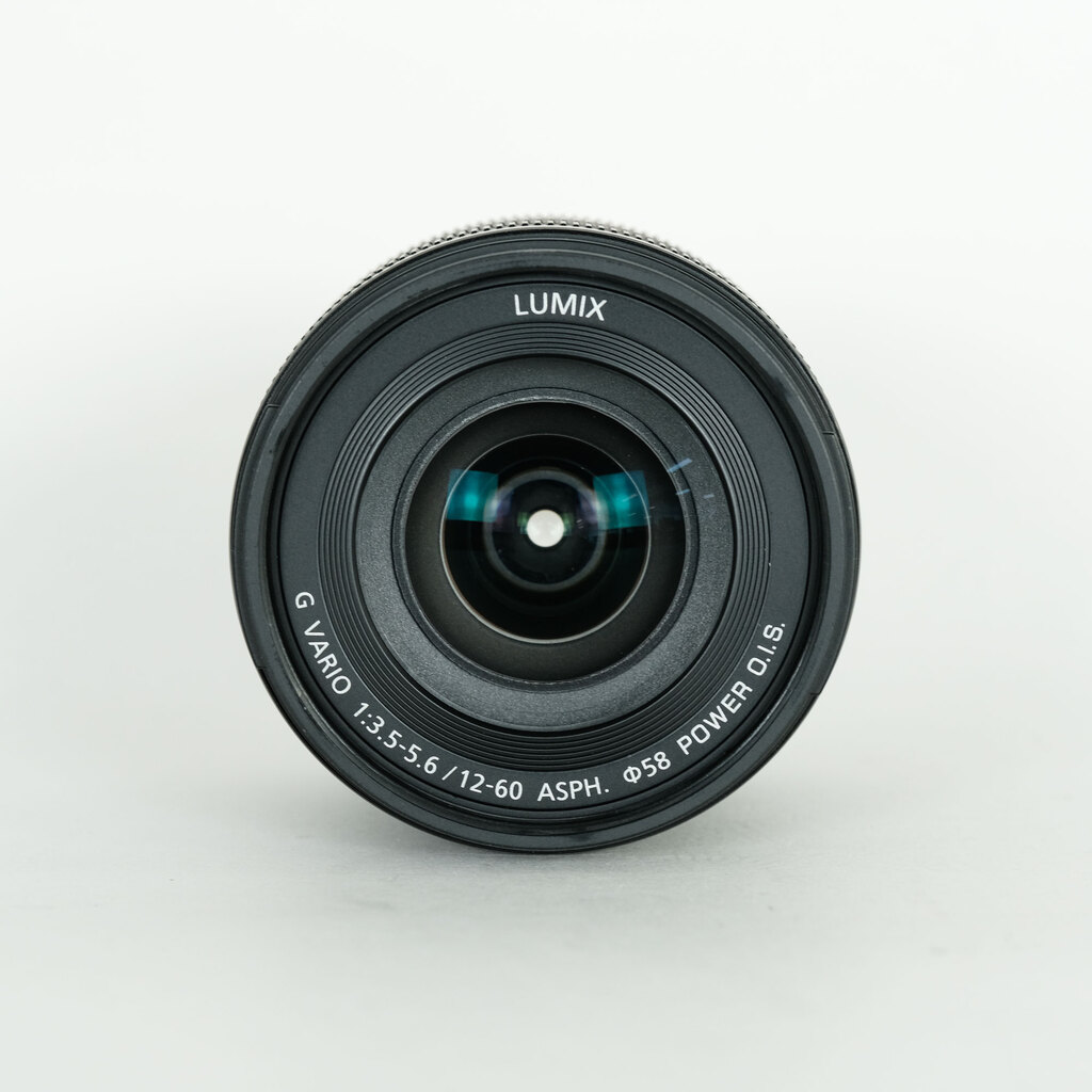 Panasonic LUMIX G VARIO 12-60mm / F3.5-5.6 ASPH. / POWER O.I.S. Panasonic LUMIX G VARIO 12-60mm / F3.5-5.6 ASPH. / POWER O.I.S.