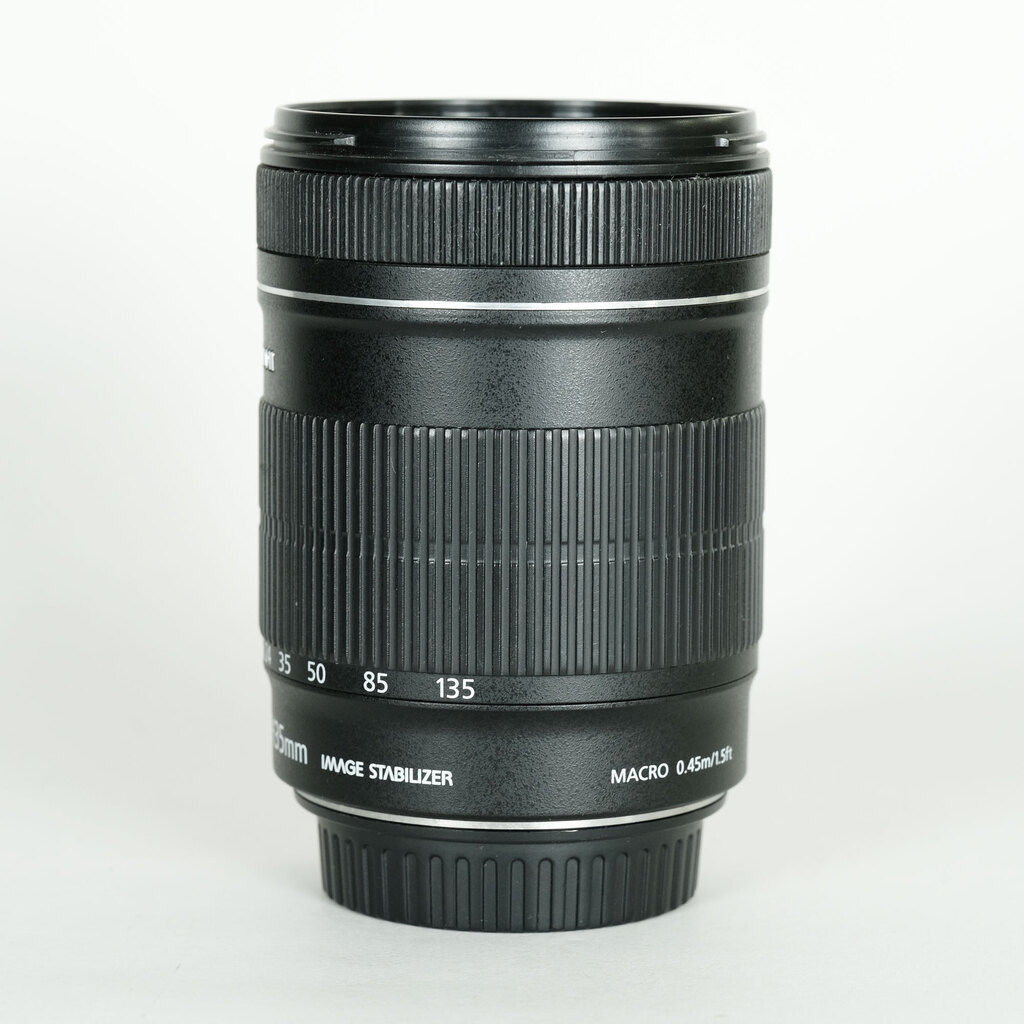 Canon EF-S18-135mm F3.5-5.6 IS