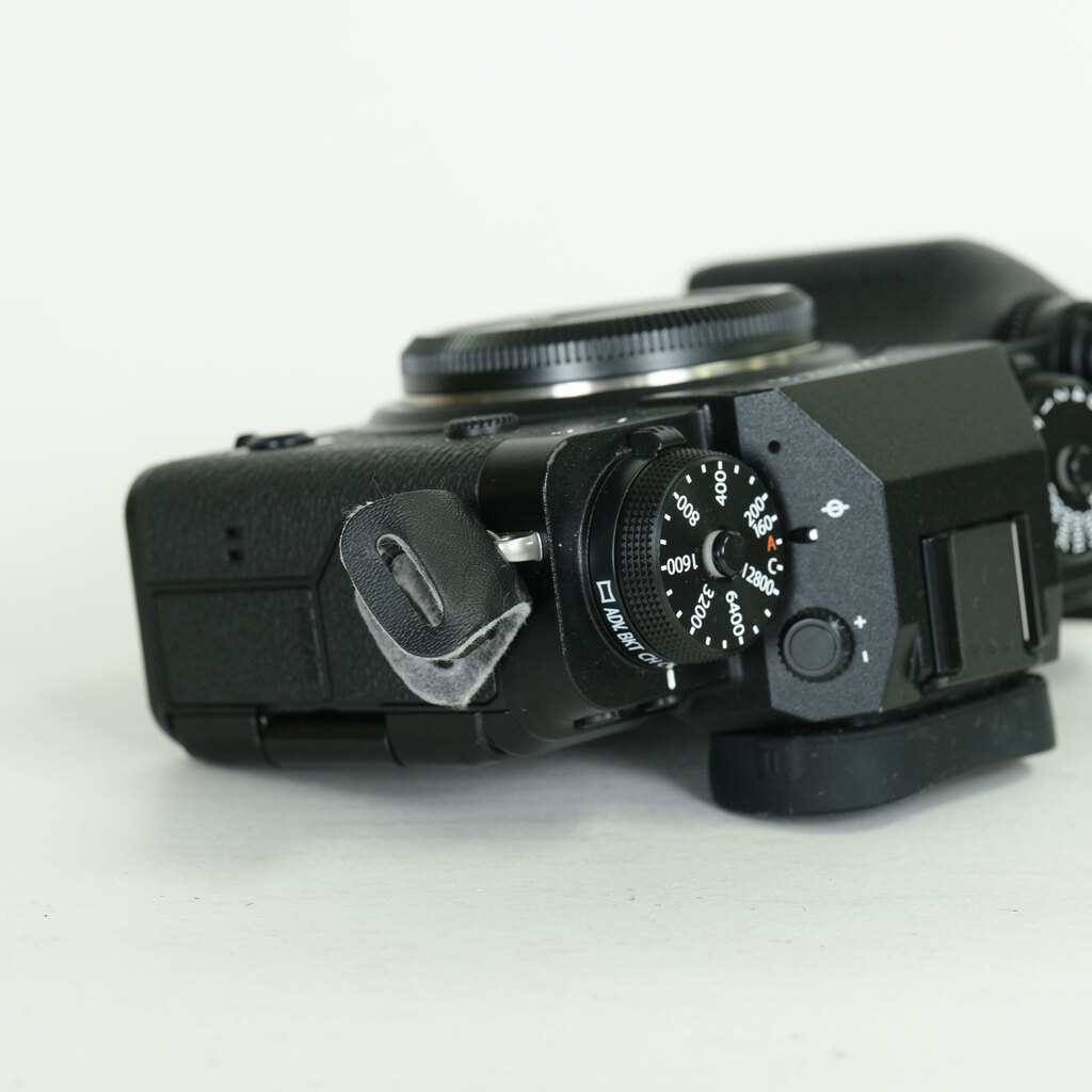 FUJIFILM X-T4