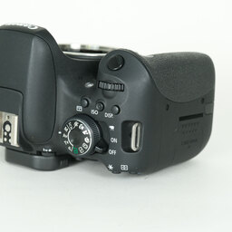 Canon EOS Kiss X8i