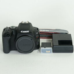 Canon EOS Kiss X9