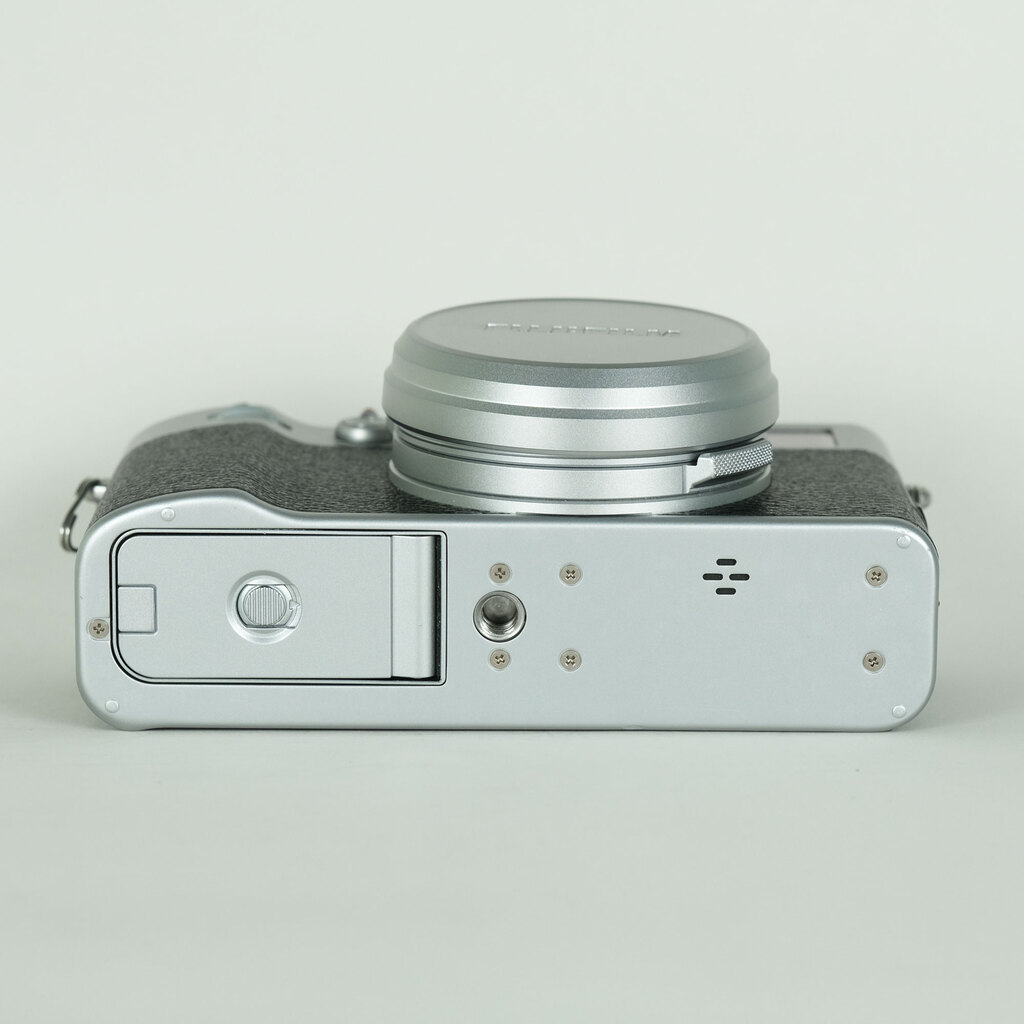 FUJIFILM X100V シルバー