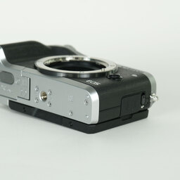 Canon EOS M6
