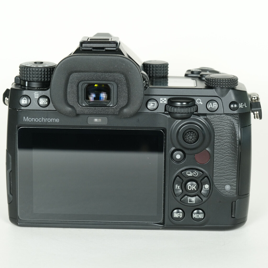 PENTAX K-3 Mark III Monochrome PENTAX K-3 Mark III Monochrome