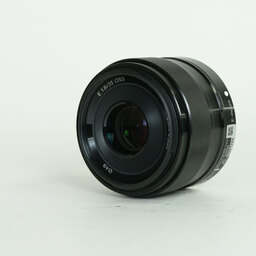 SONY E 35mm F1.8 OSS SEL35F18