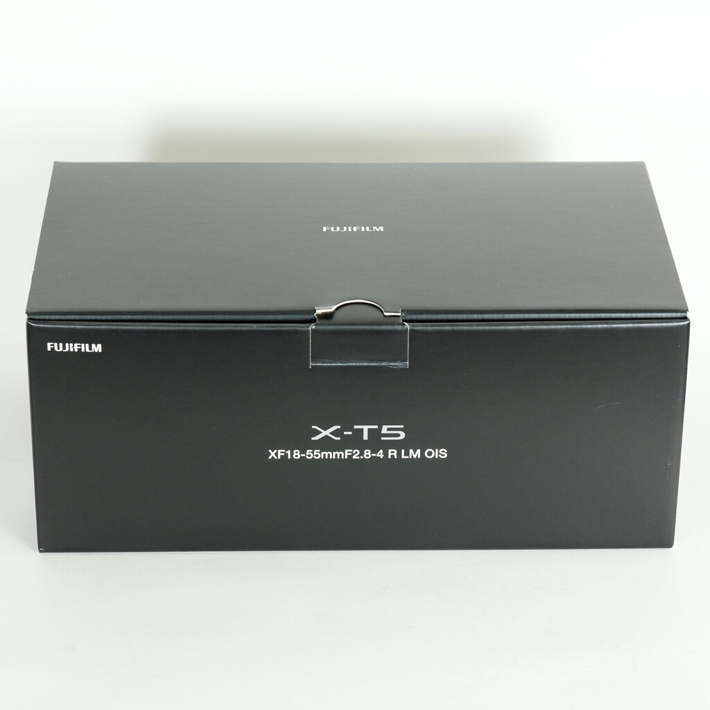 FUJIFILM X-T5