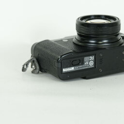 FUJIFILM X10 ブラック FUJIFILM X10 ブラック