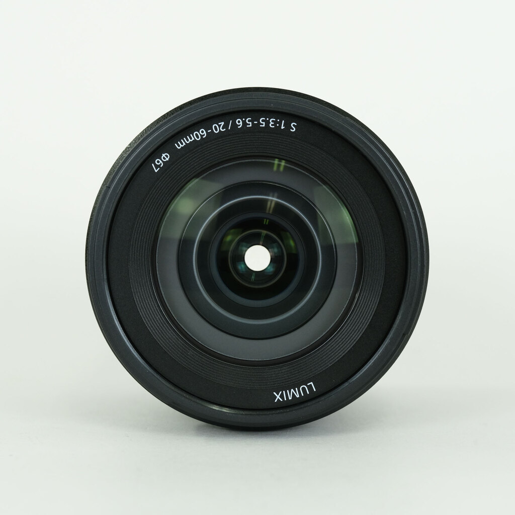 Panasonic LUMIX S 20-60mm F3.5-5.6 Panasonic LUMIX S 20-60mm F3.5-5.6