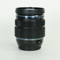 OLYMPUS M.ZUIKO DIGITAL ED 12-40mm F2.8 PRO OLYMPUS M.ZUIKO DIGITAL ED 12-40mm F2.8 PRO
