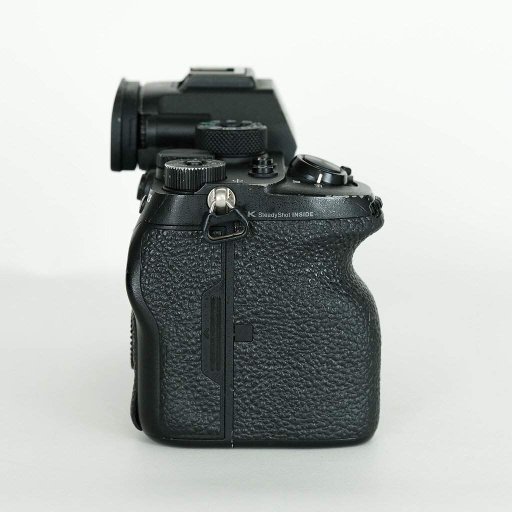 SONY α9 II(ILCE-9M2) SONY α9 II(ILCE-9M2)