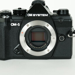 OM SYSTEM OM-5