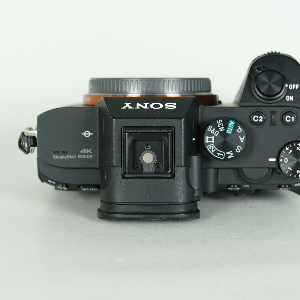 SONY α7 III（ILCE-7M3）の出品 | ONE SCENE（ワンシーン）