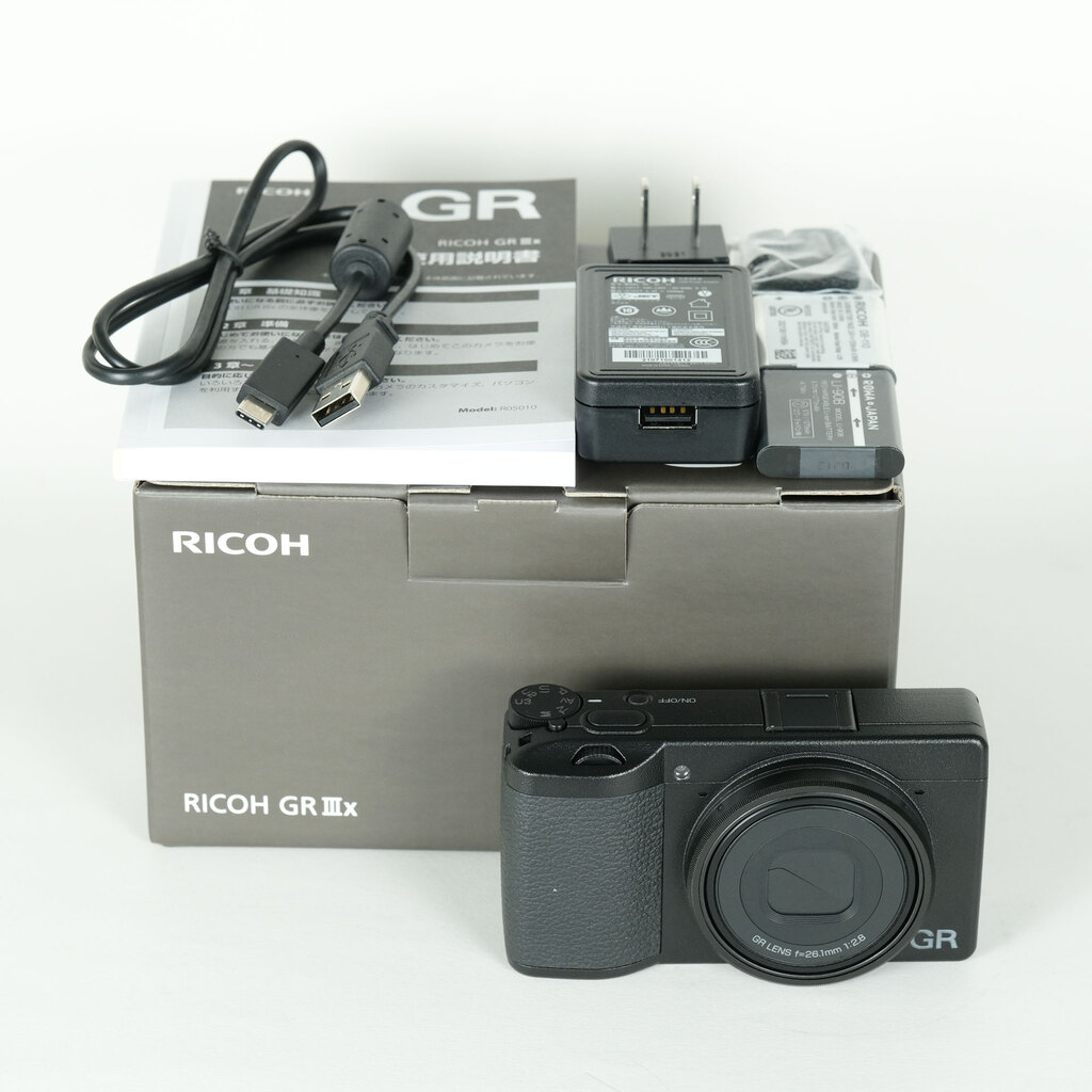 RICOH GR IIIx RICOH GR IIIx