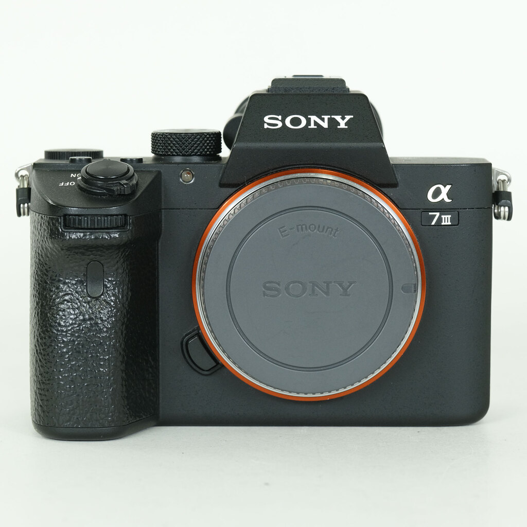 SONY α7 III(ILCE-7M3) SONY α7 III(ILCE-7M3)