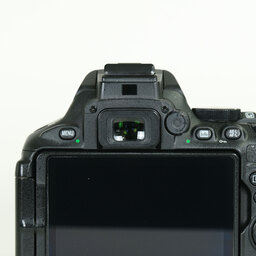 Nikon D5600
