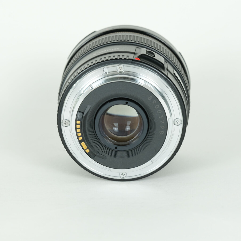Canon EF20mm F2.8 USMの出品 | ONE SCENE（ワンシーン）