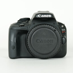Canon EOS Kiss X7