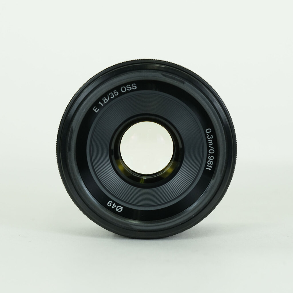 SONY E 35mm F1.8 OSS SEL35F18