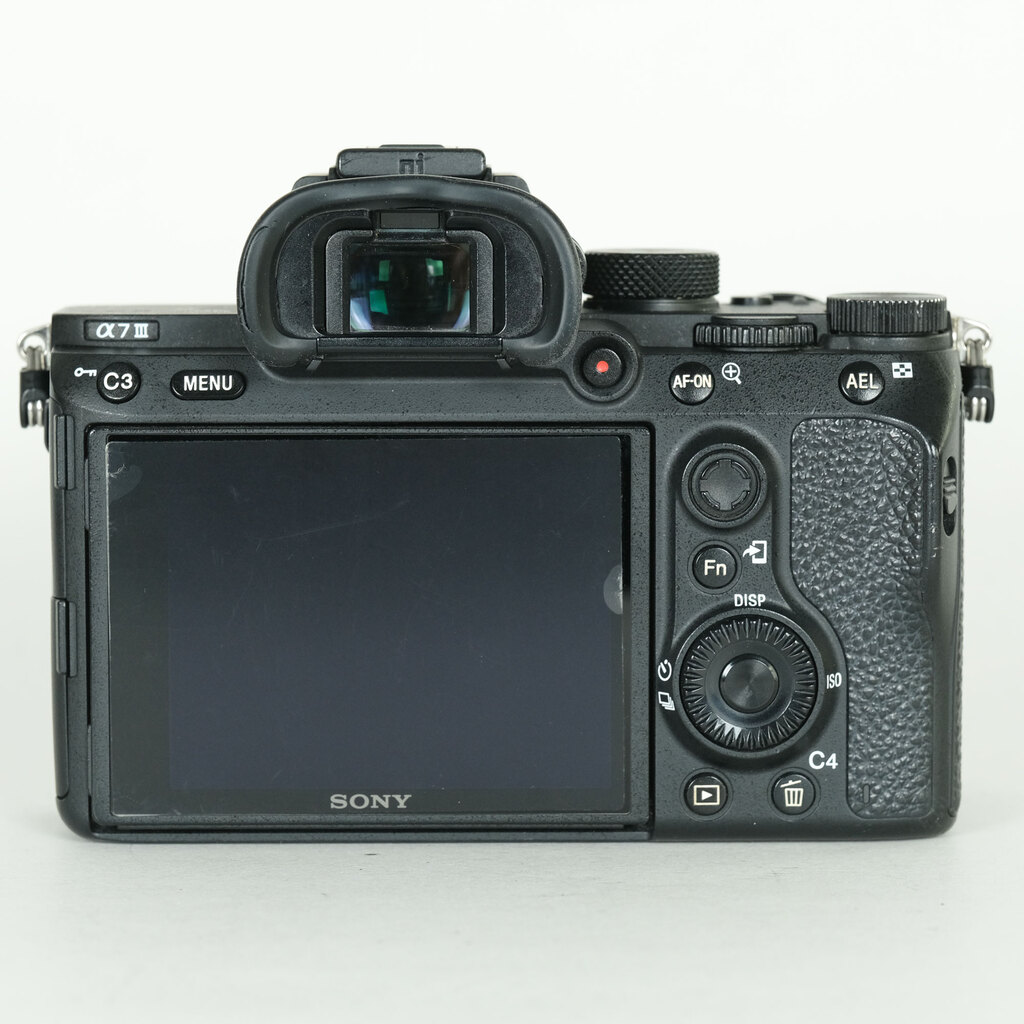 SONY α7 III(ILCE-7M3) SONY α7 III(ILCE-7M3)