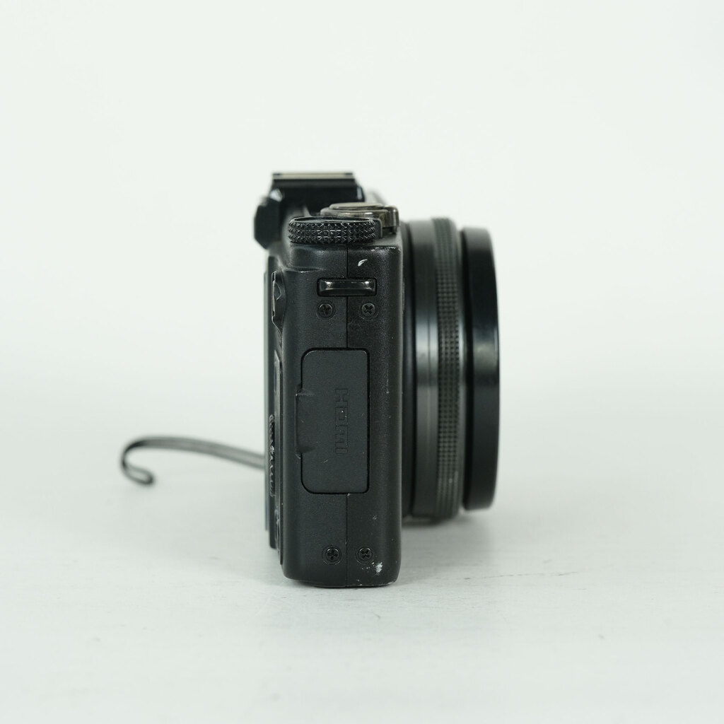 OLYMPUS XZ-1 ブラック