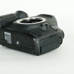 Canon EOS 5D Mark IV