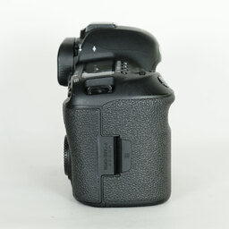 Canon EOS 5D Mark IV