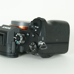 SONY α7R III(ILCE-7RM3) SONY α7R III(ILCE-7RM3)