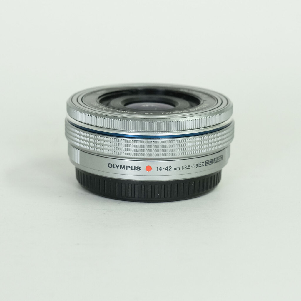 OLYMPUS M.ZUIKO DIGITAL ED 14-42mm F3.5-5.6 EZ シルバー