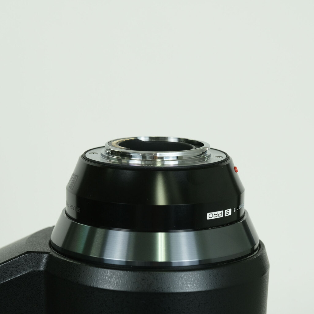 OLYMPUS M.ZUIKO DIGITAL ED 300mm F4.0 IS PRO