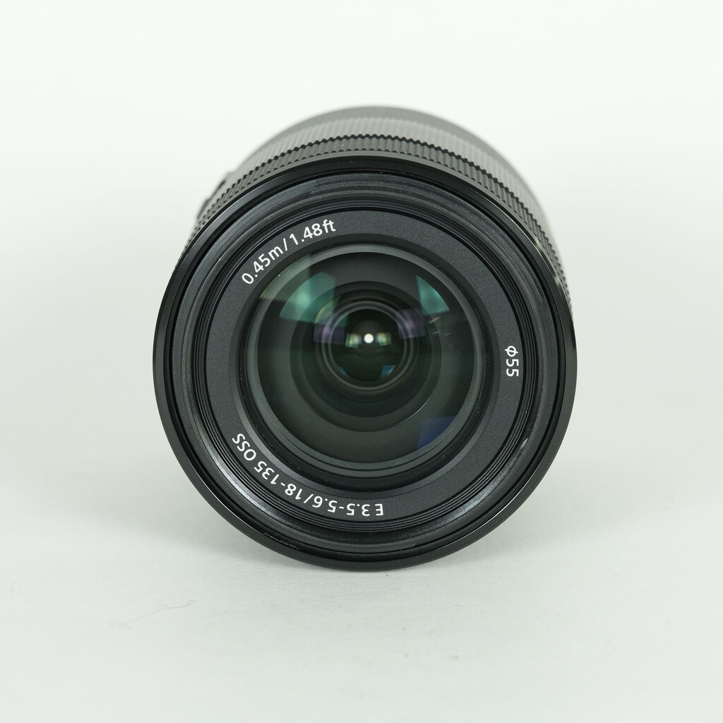 SONY E 18-135mm F3.5-5.6 OSS SEL18135