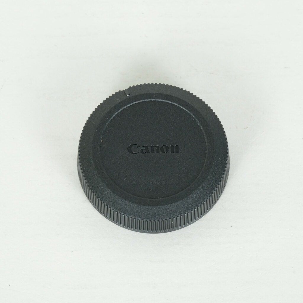 Canon RF28mm F2.8 STM
