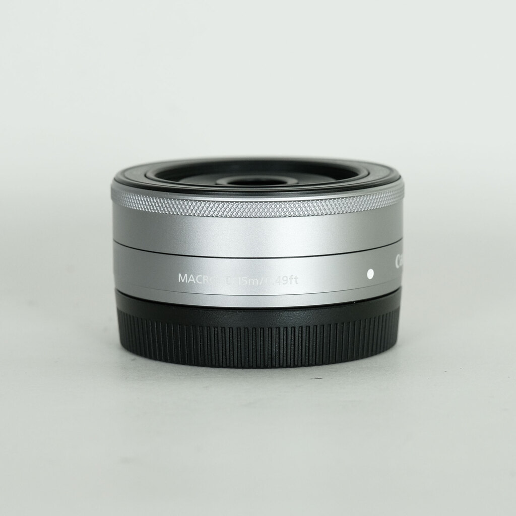Canon EF-M22mm F2 STM