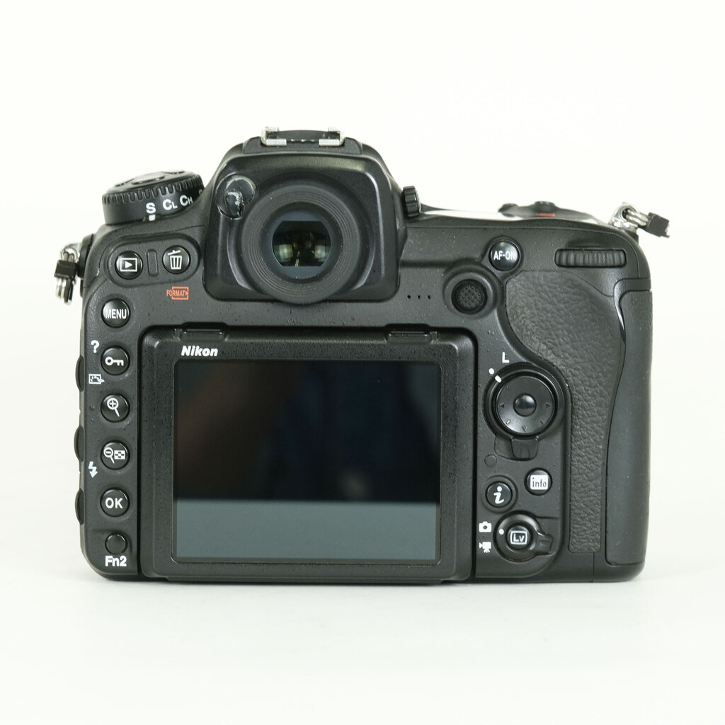 Nikon D500
