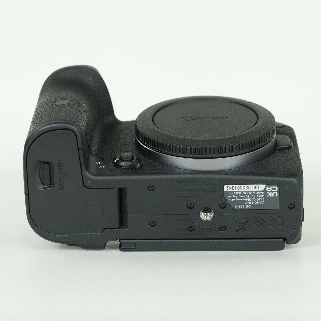 Canon EOS R7