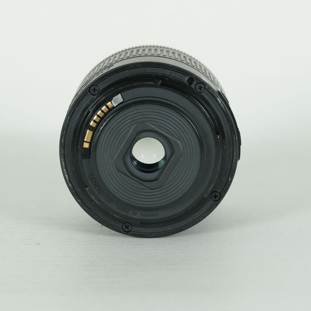 Canon EF-S18-55mm F4-5.6 IS STM Canon EF-S18-55mm F4-5.6 IS STM