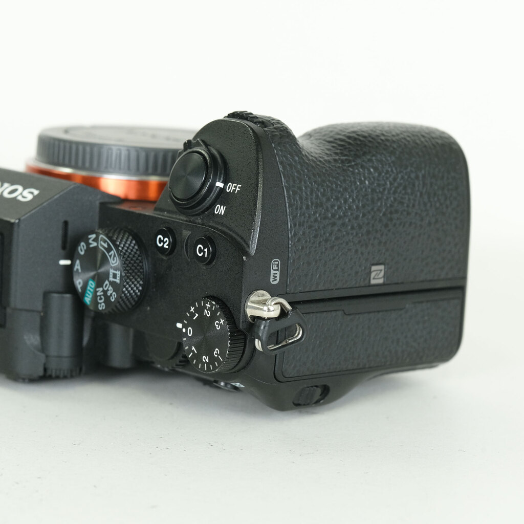 SONY α7 III(ILCE-7M3) SONY α7 III(ILCE-7M3)
