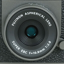 FUJIFILM X half X-HF1