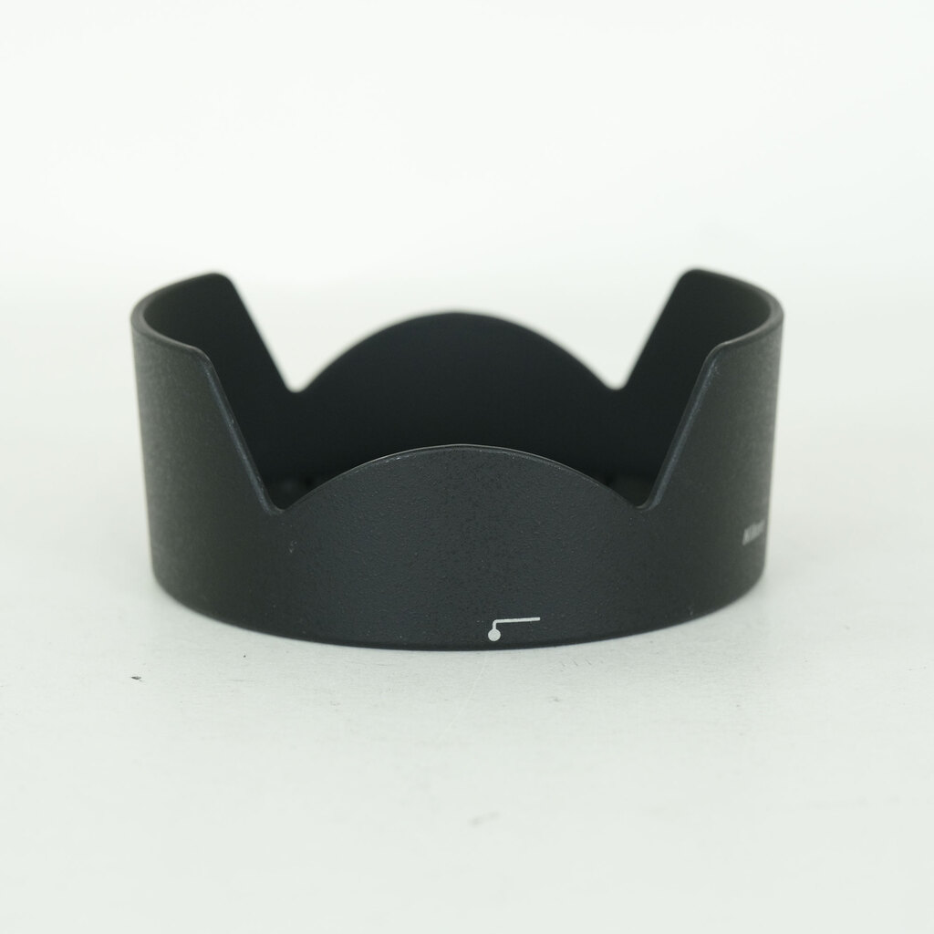 Nikon AF-S DX NIKKOR 18-140mm F3.5-5.6G ED VR Nikon AF-S DX NIKKOR 18-140mm F3.5-5.6G ED VR