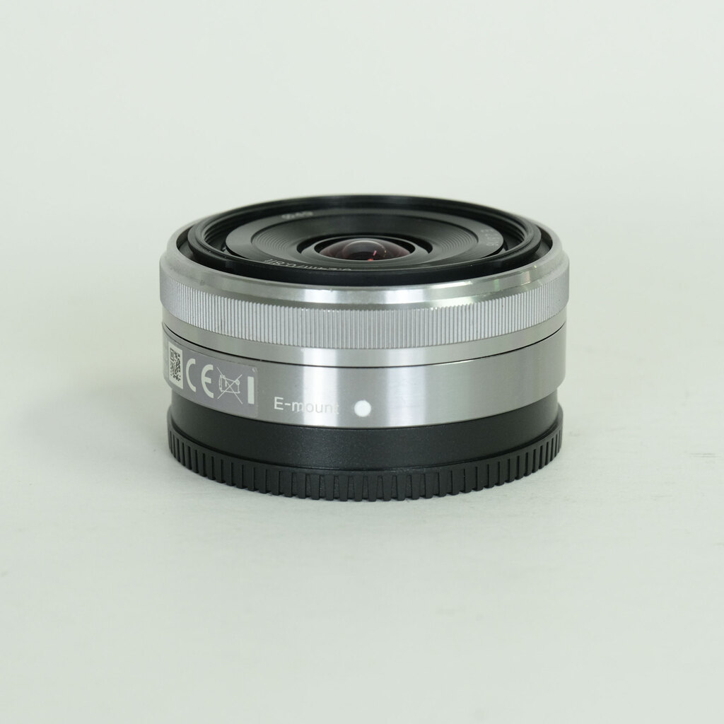SONY E 16mm F2.8 SEL16F28