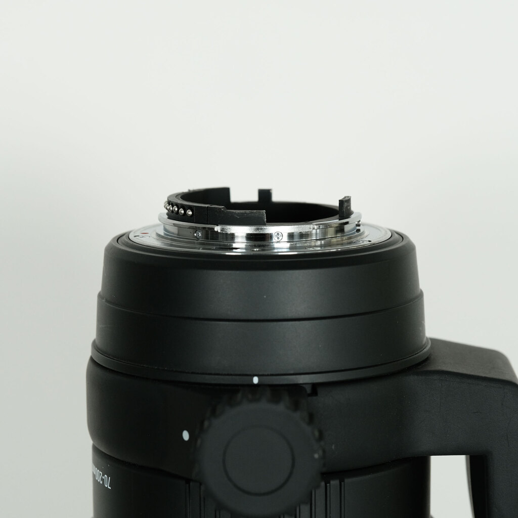 SIGMA APO 70-200mm F2.8 EX DG OS HSM [ニコンF用]